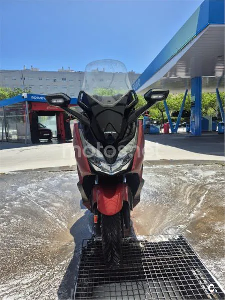 Honda Forza 125 - Vista 3