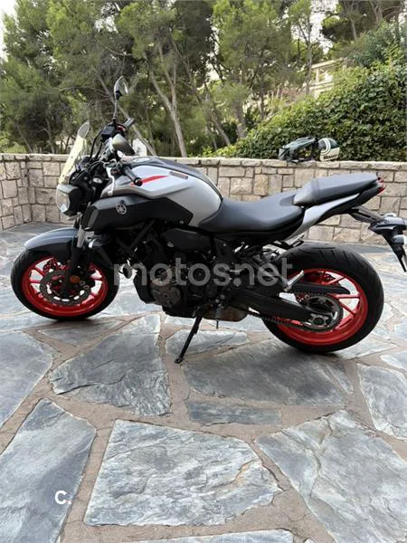 Yamaha MT-07 - Vista 3