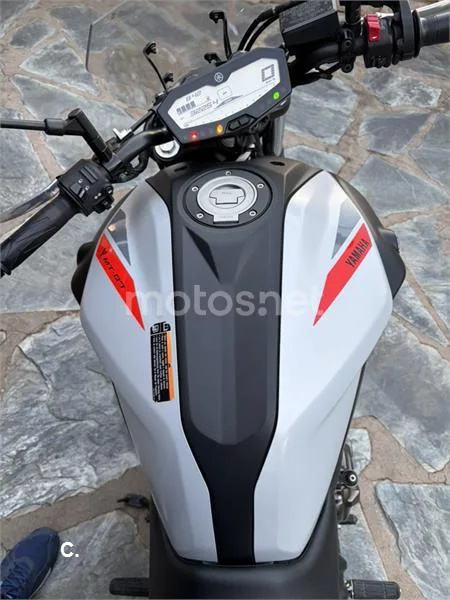 Yamaha MT-07 - Vista 4
