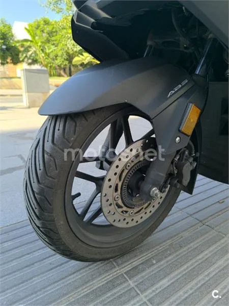 Honda Forza 125 - Vista 9