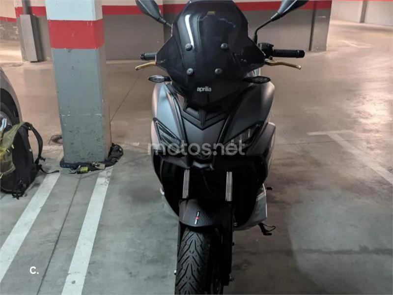 Aprilia SR GT 125 - Vista 3