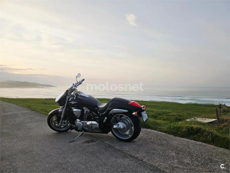 Suzuki Intruder M1800R - Vista 5