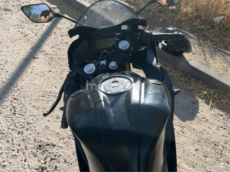 Yamaha YZF-R125 - Vista 6
