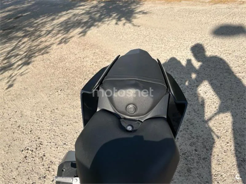 Yamaha YZF-R125 - Vista 8