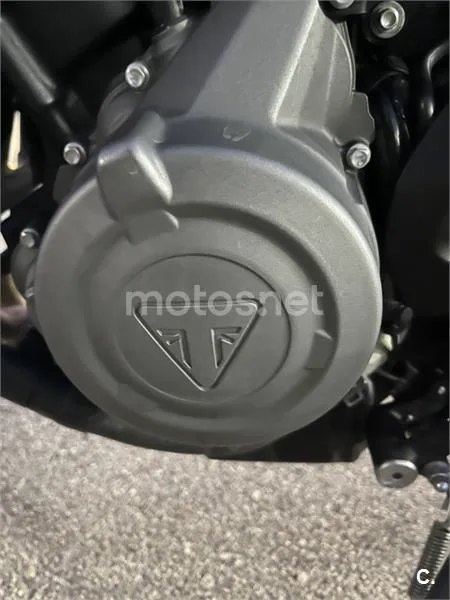 Triumph Trident 660 - Vista 8
