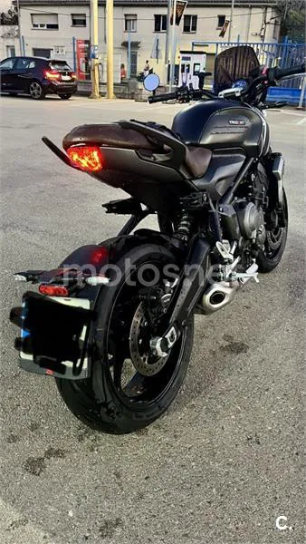 Triumph Trident 660 - Vista 9