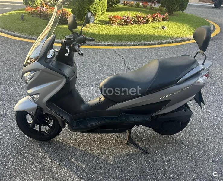Suzuki Burgman 200 1790 € 2017 Pontevedra - 1