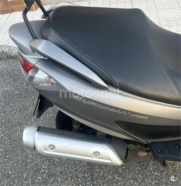 Suzuki Burgman 200 - Vista 5