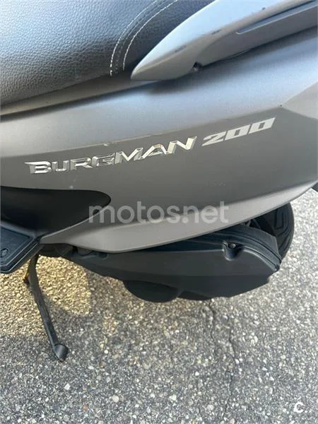 Suzuki Burgman 200 - Vista 8