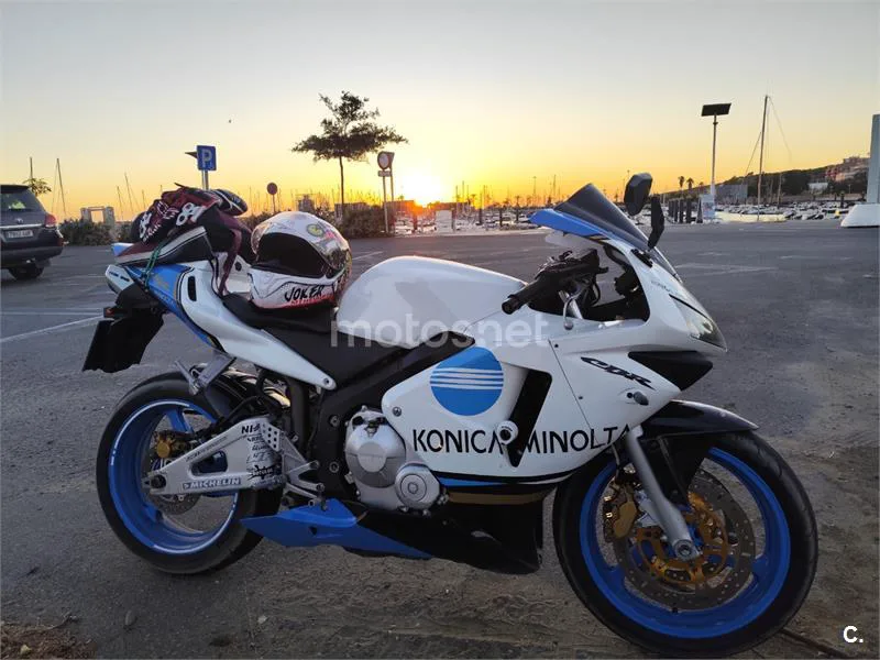 Honda CBR600RR 2700 € 2004 Sevilla - 2