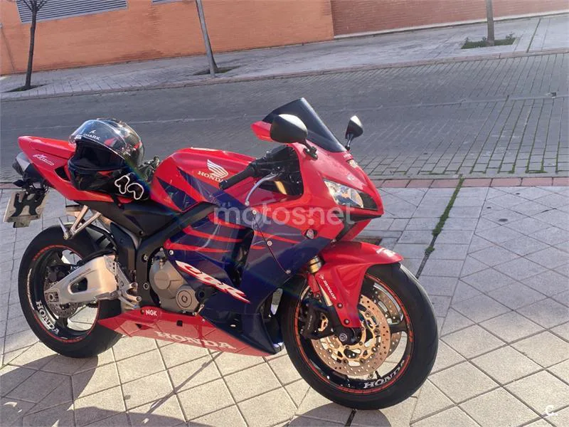 Honda CBR600RR - Vista 5
