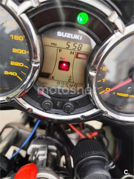 Suzuki V-Strom 1000 - Vista 5
