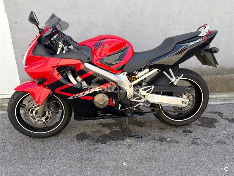 Honda CBR600F 2750 € 2007 Gipuzkoa - 1