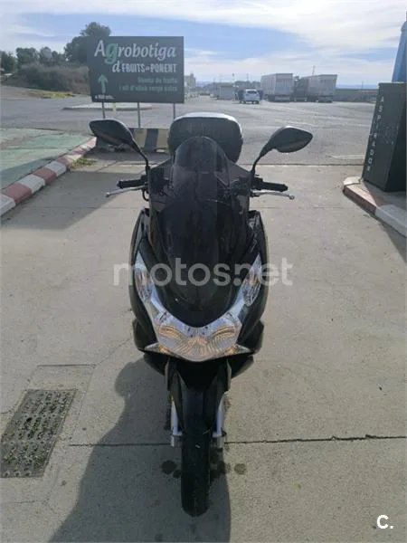 Honda PCX125 - Vista 6