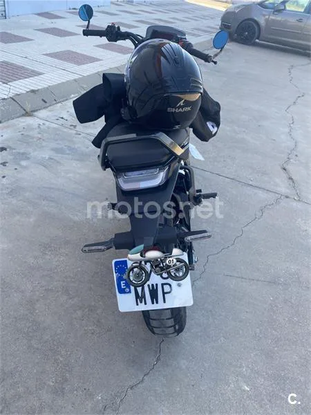 Husqvarna Svartpilen 125 3000 € 2024 Sevilla - 1