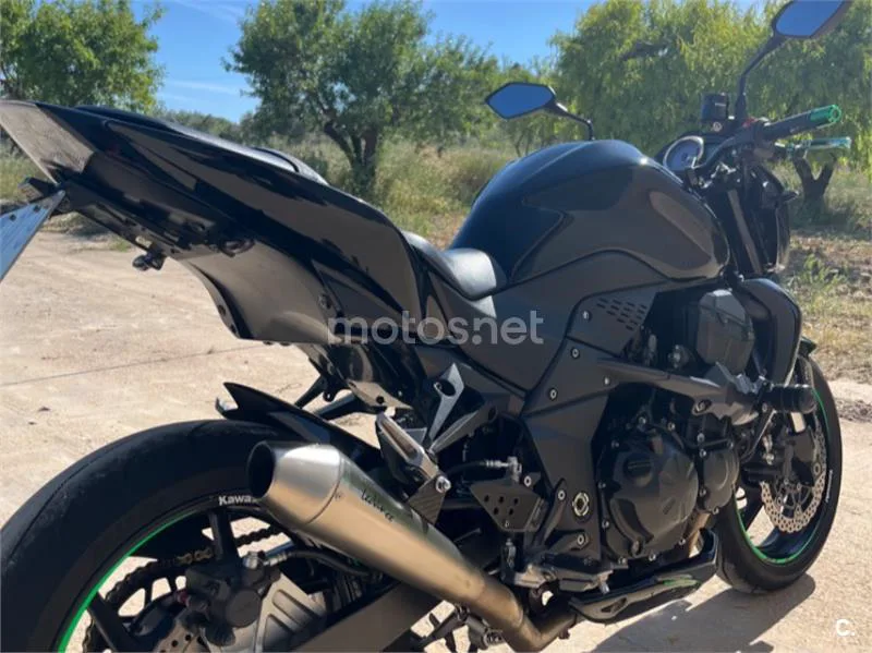 Kawasaki Z750 - Vista 3