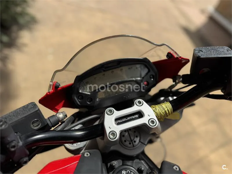 Ducati Monster 696 - Vista 3