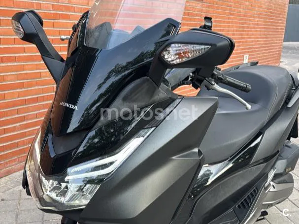 Honda Forza 125 - Vista 5