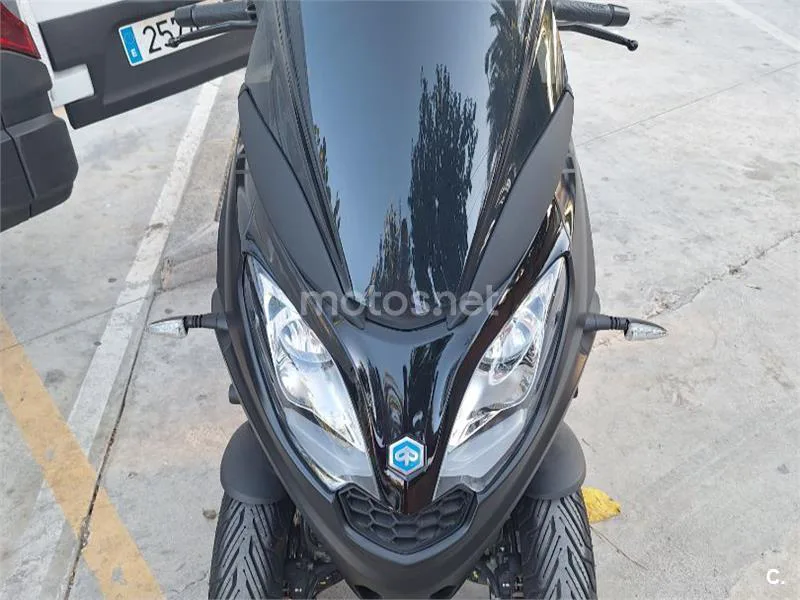 Piaggio MP3 - Vista 3