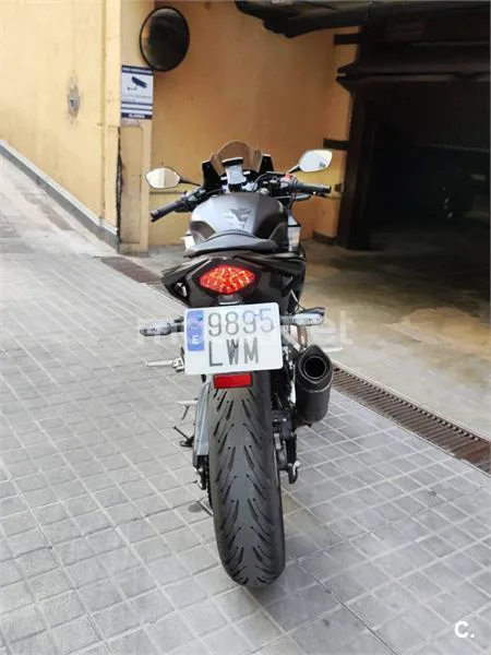 Honda CBR500R - Vista 3