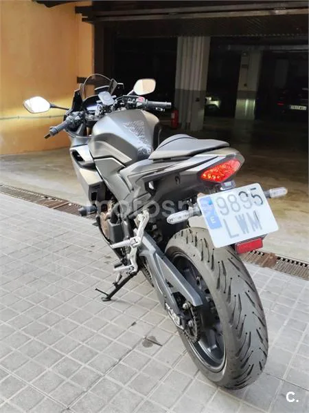 Honda CBR500R - Vista 4