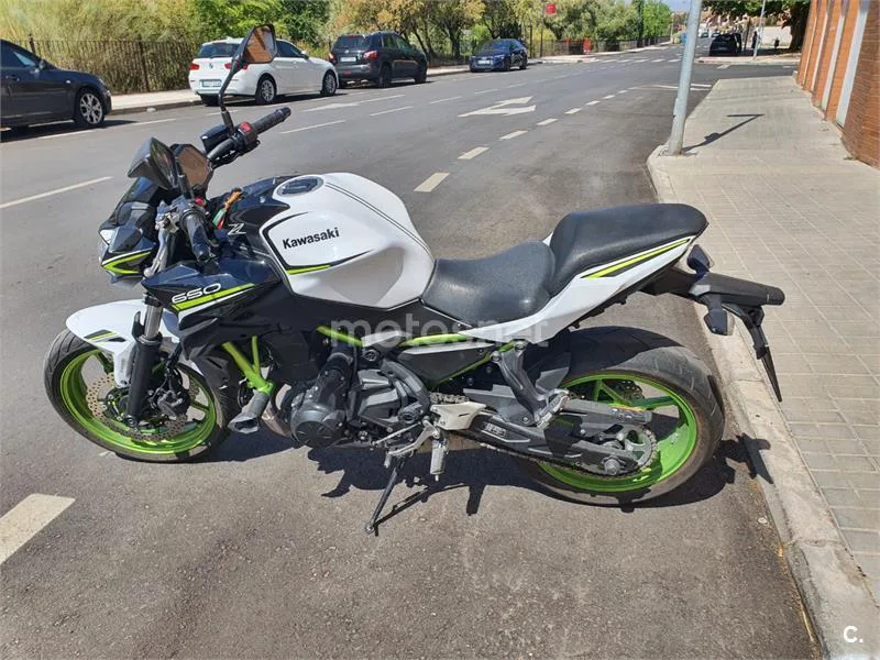 Kawasaki Z650 - Vista 3