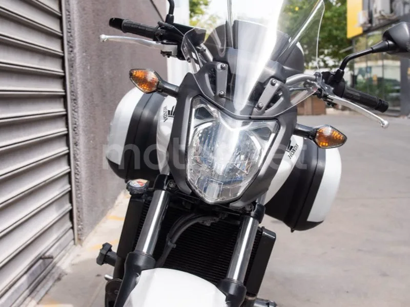 Honda NC700S - Vista 16