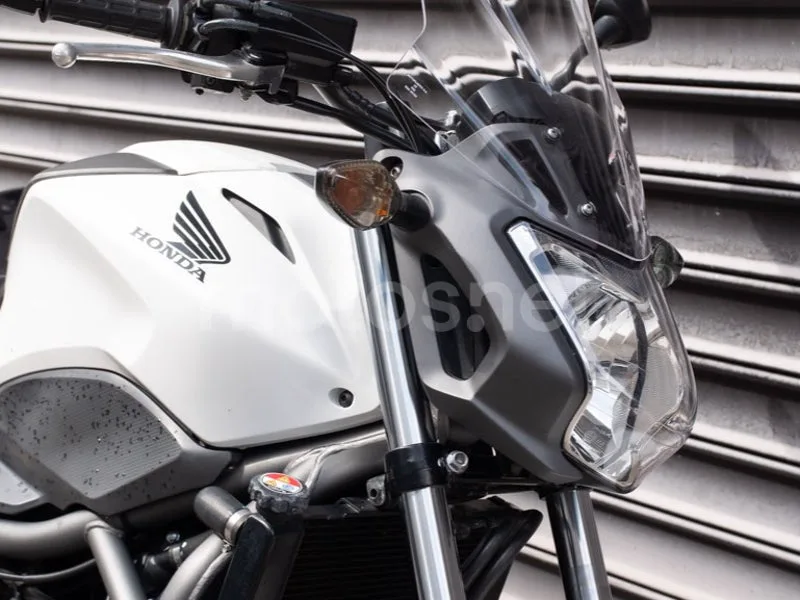 Honda NC700S - Vista 3