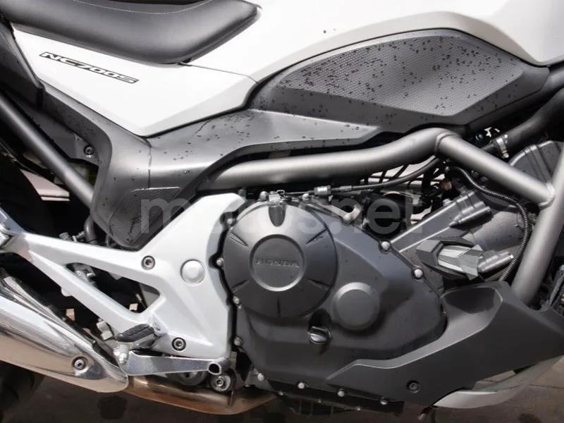 Honda NC700S - Vista 5