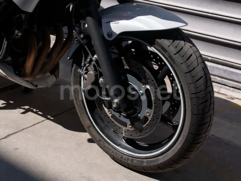Yamaha XJ6 Diversion S - Vista 4