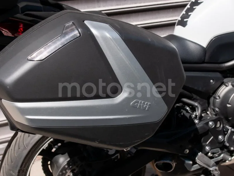 Yamaha XJ6 Diversion S - Vista 6