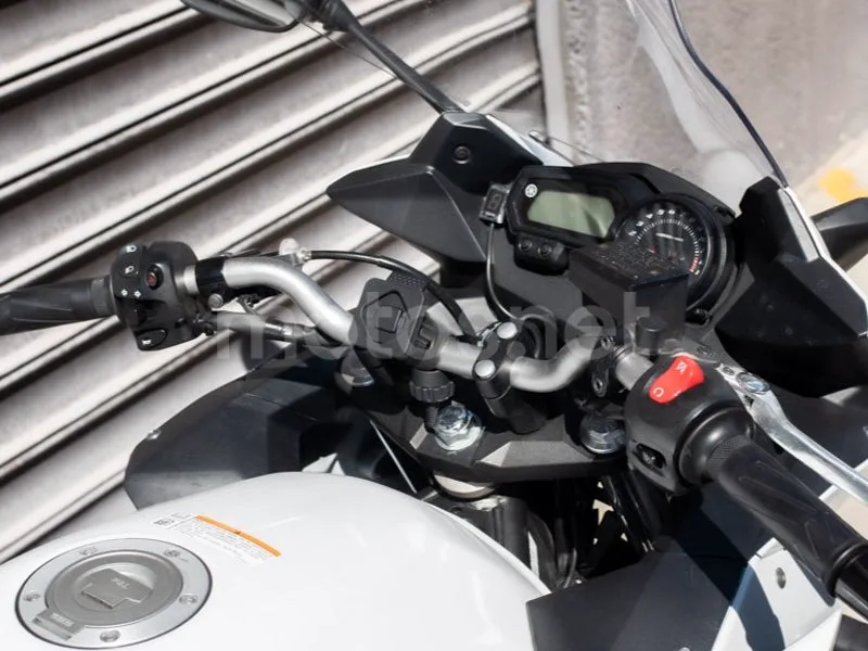 Yamaha XJ6 Diversion S - Vista 9