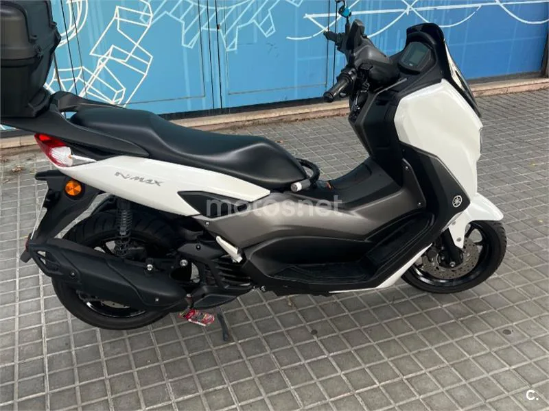 Yamaha NMAX - Vista 11