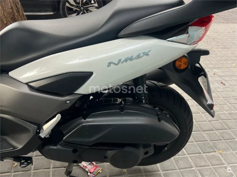 Yamaha NMAX - Vista 4
