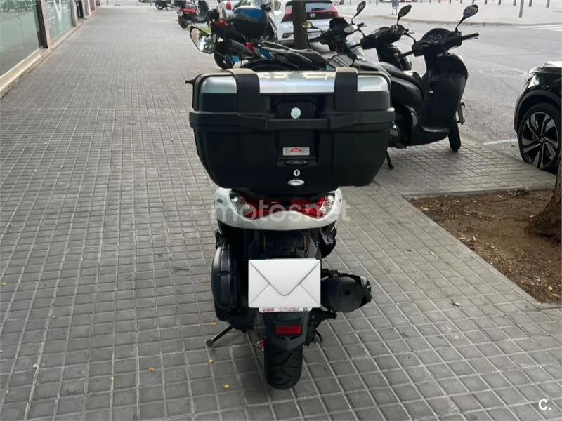 Yamaha NMAX - Vista 6