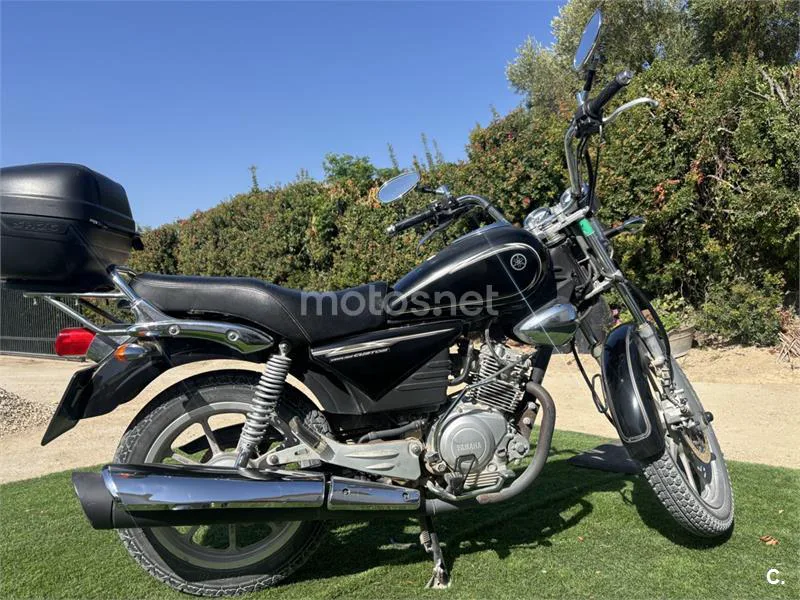Yamaha YBR125 - Vista 3