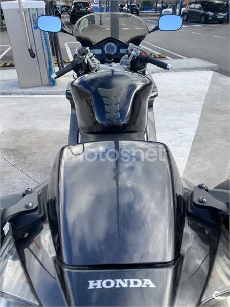 Honda VFR800F - Vista 4