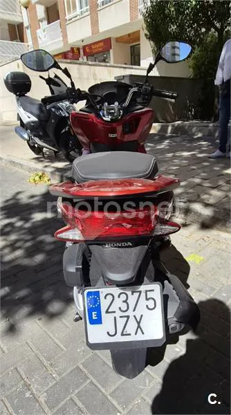 Honda PCX125 - Vista 3