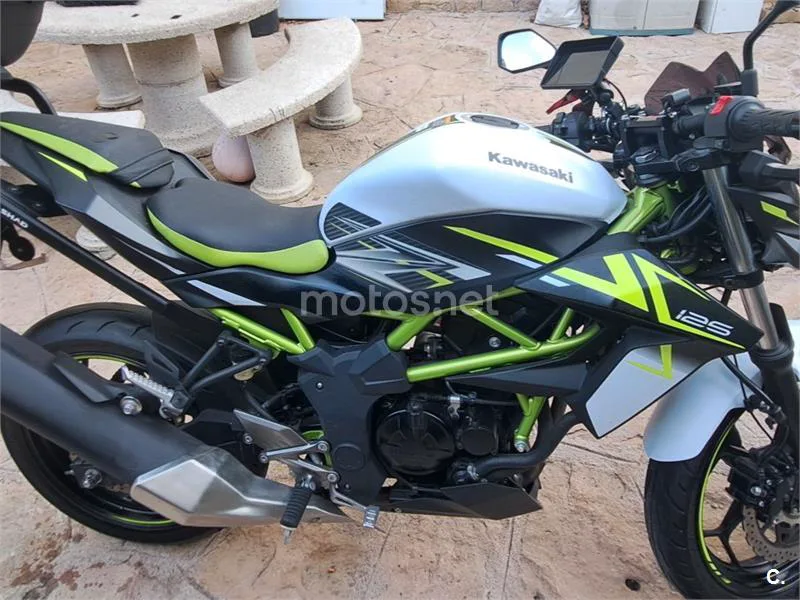 Yamaha YS125 - Vista 12