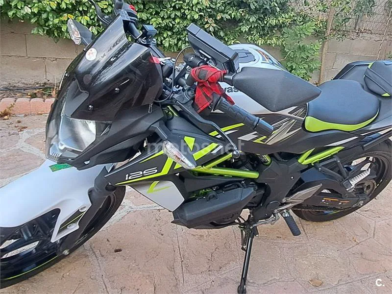 Yamaha YS125 - Vista 13