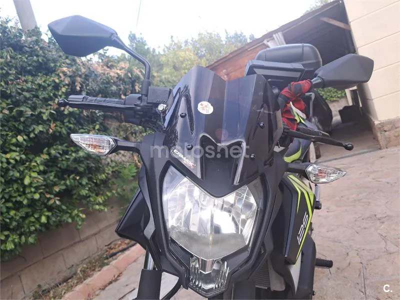 Yamaha YS125 - Vista 3