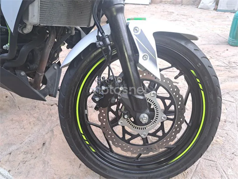 Yamaha YS125 - Vista 5