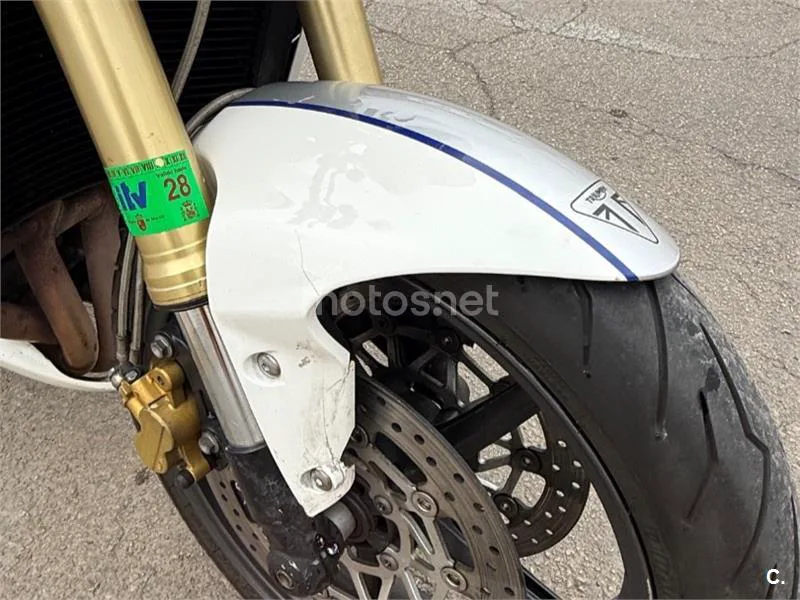 Triumph Street Triple - Vista 8