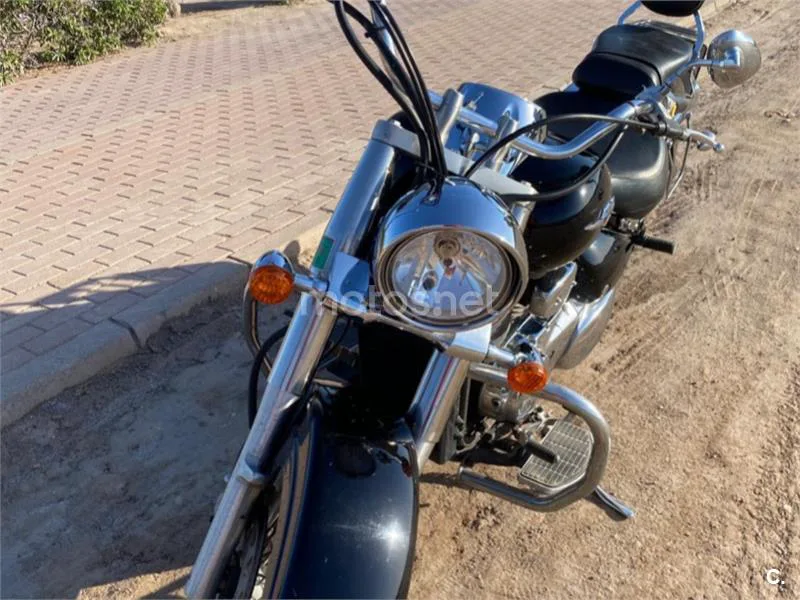 Suzuki Intruder M800 - Vista 3