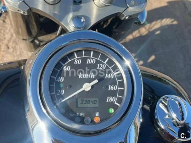 Suzuki Intruder M800 - Vista 6