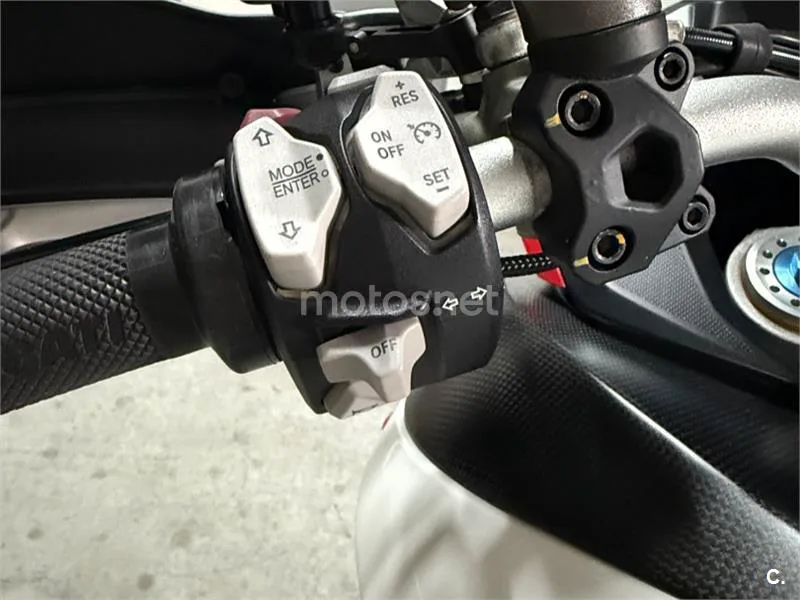 Ducati Multistrada - Vista 12