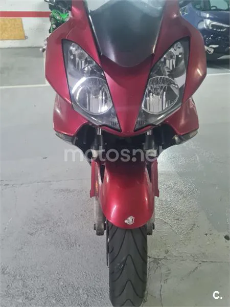 Honda VFR800F - Vista 4