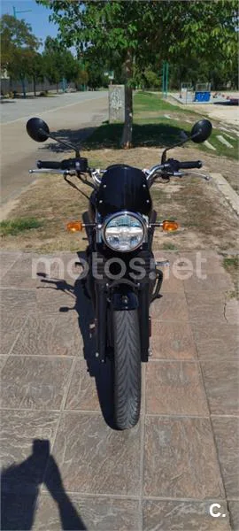Royal Enfield Interceptor 650 - Vista 11