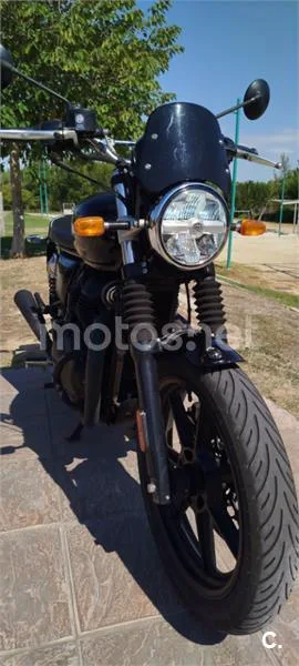 Royal Enfield Interceptor 650 - Vista 10
