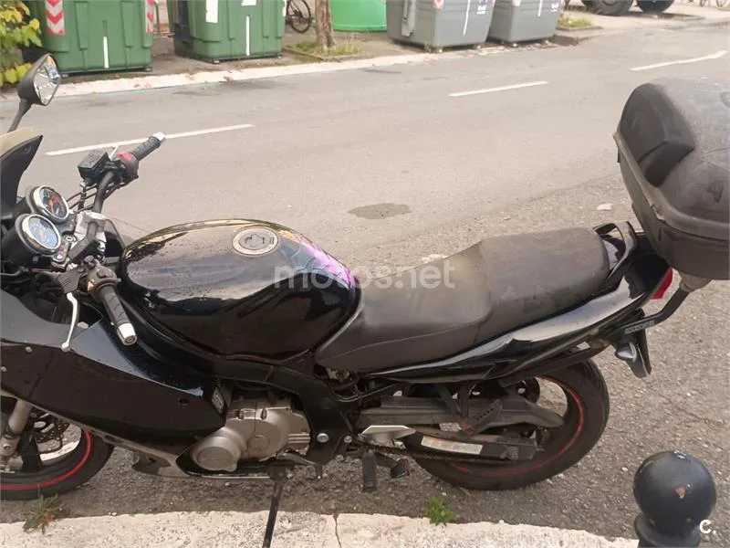 Suzuki GS500F - Vista 4